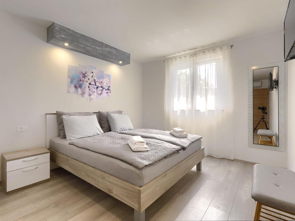 Holiday Home Casa Gverino Plomin Exterior foto